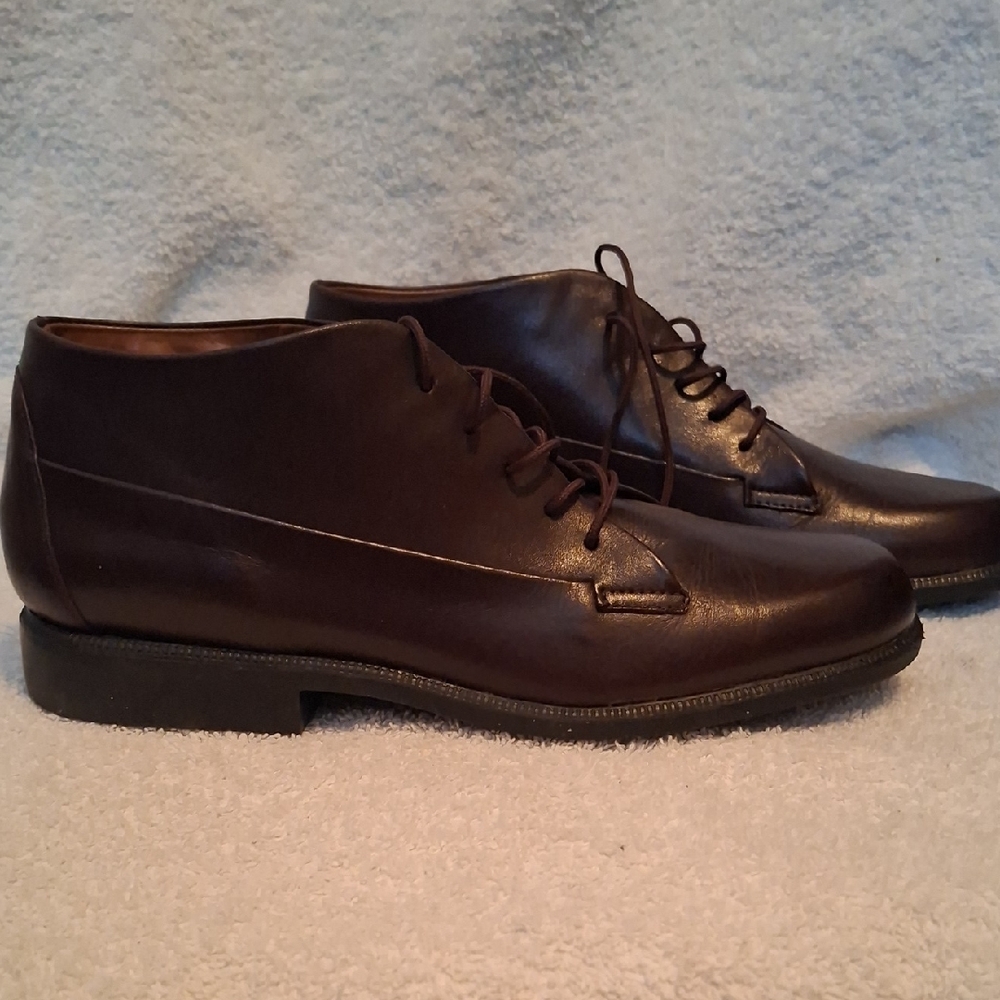 Easy Spirit Dark Brown Chukka Boots